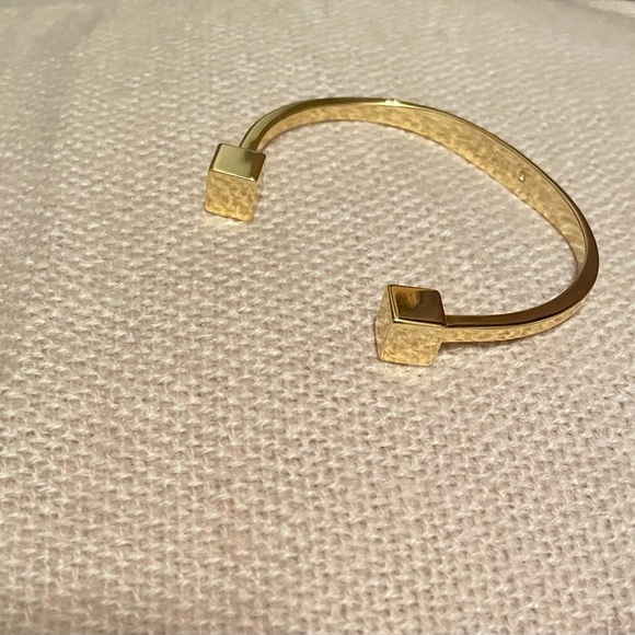 Gold tone jewelry set - Picture 4 of 6